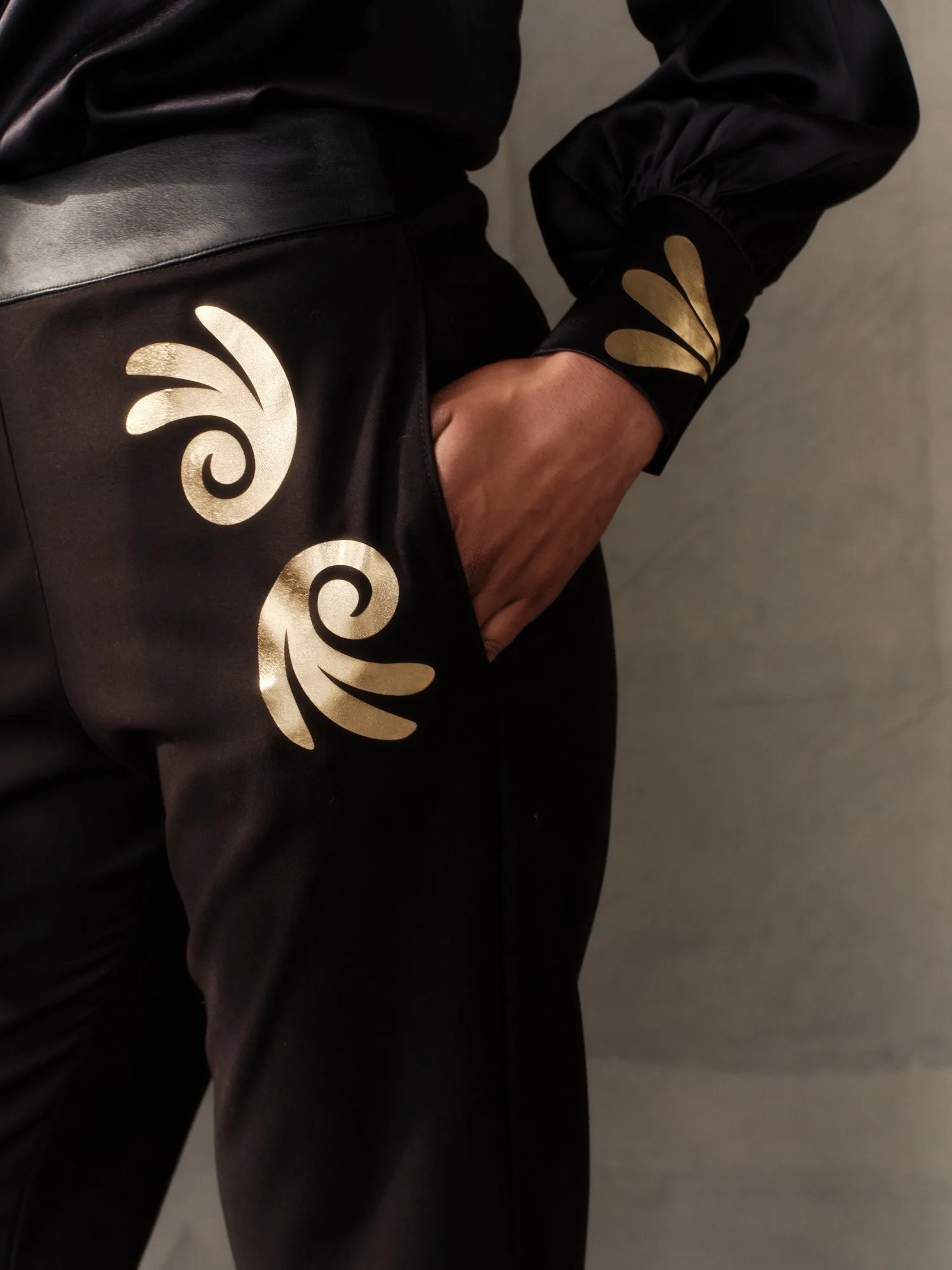 Kallos Gold Wide Leg Trousers with Leather Βelt
