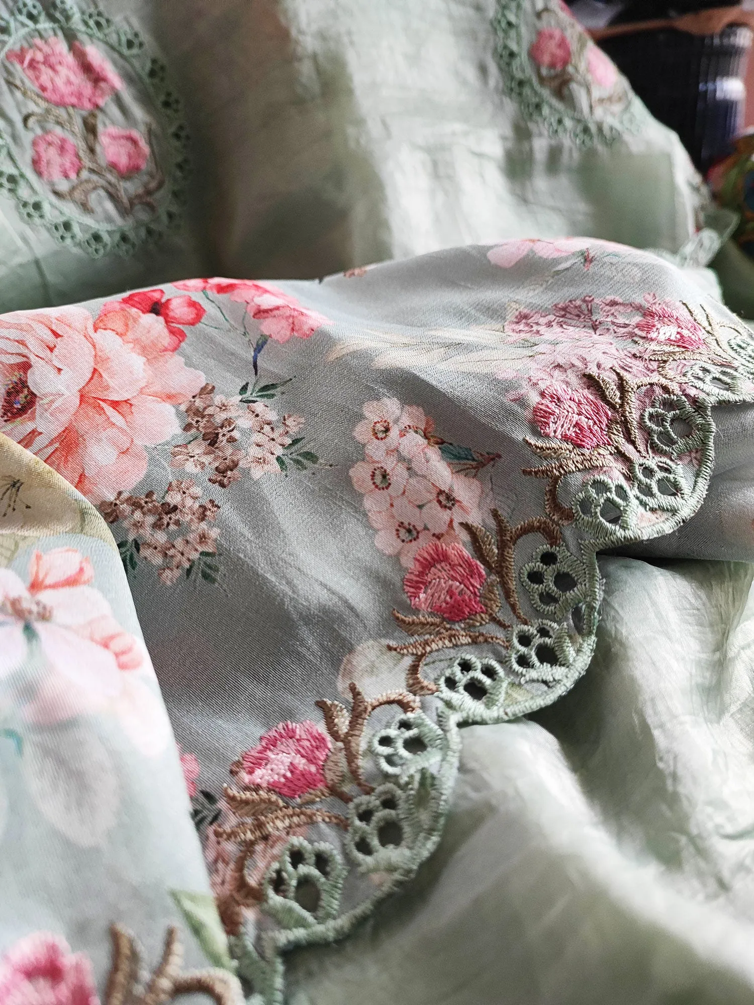 Light Gray Crushed Organza Tissue Silk Saree With Cut Work & Embroidery