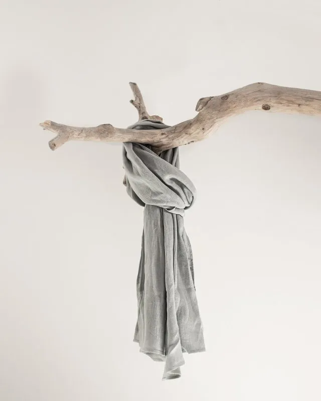 Linen scarf in Light Grey