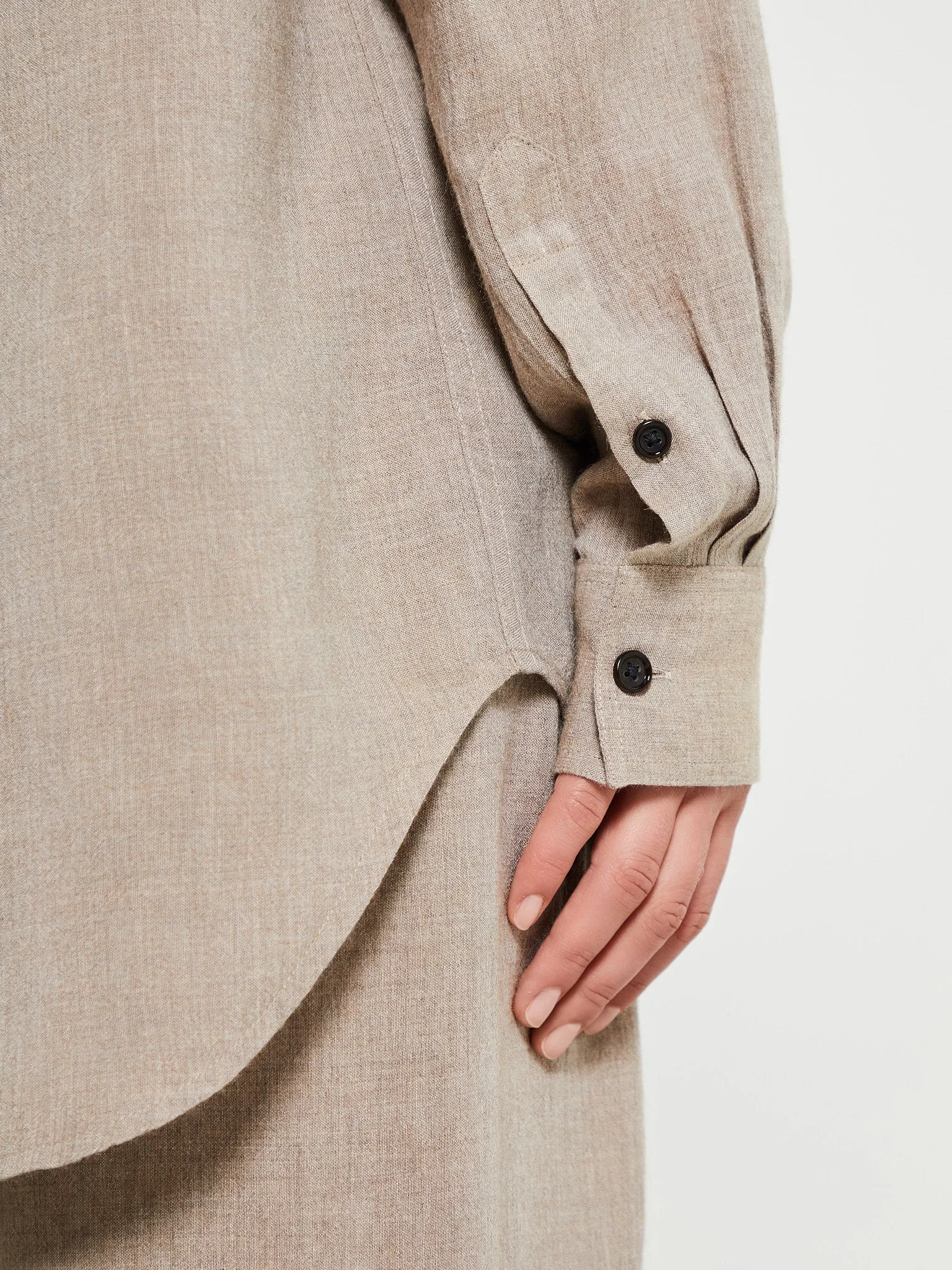 Scarf-Collar Fluid Shirt in Light Brown Mélange