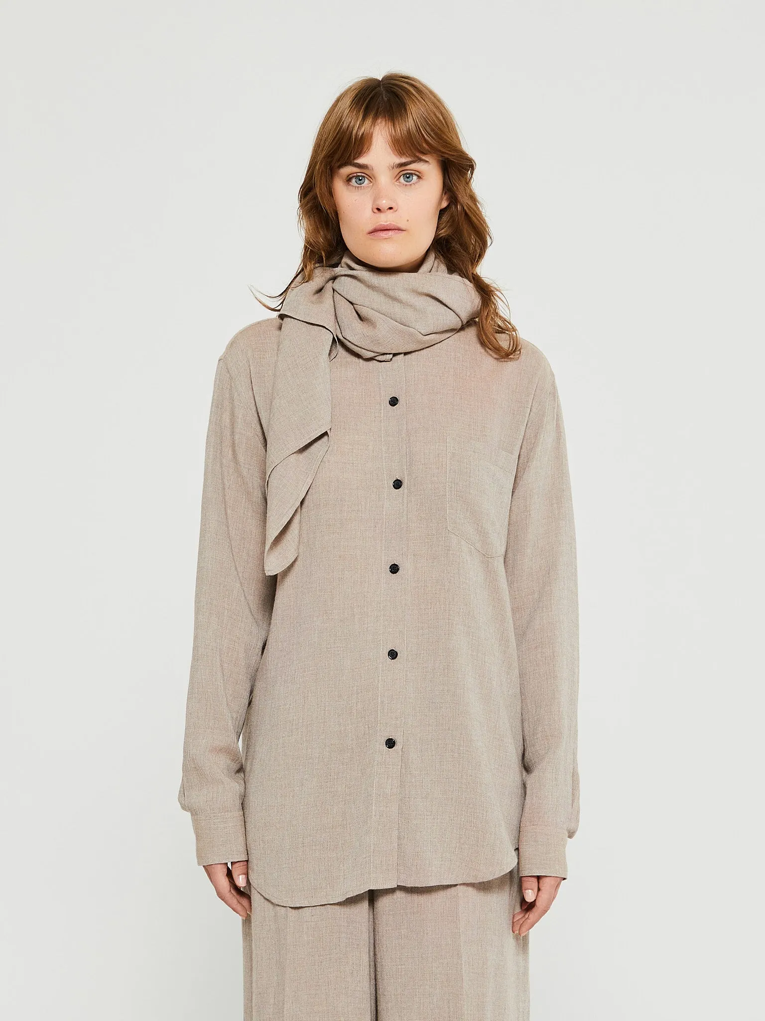 Scarf-Collar Fluid Shirt in Light Brown Mélange